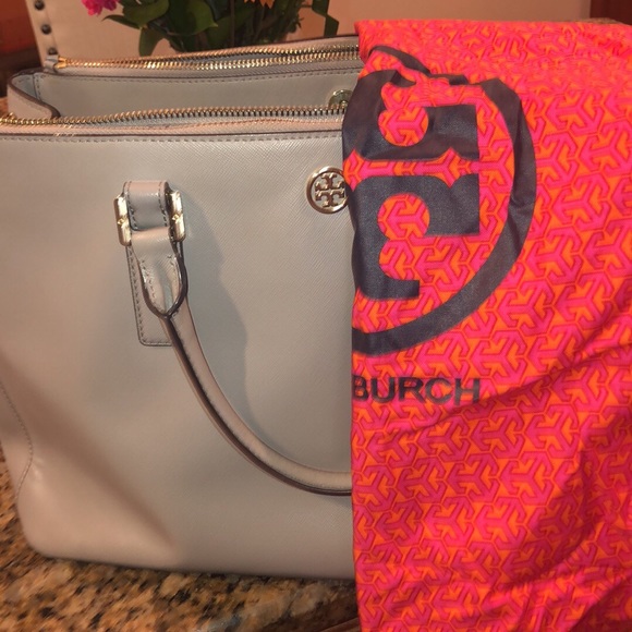 Tory Burch Robinson Large Double Zip Tote - Picture 2 of 6
